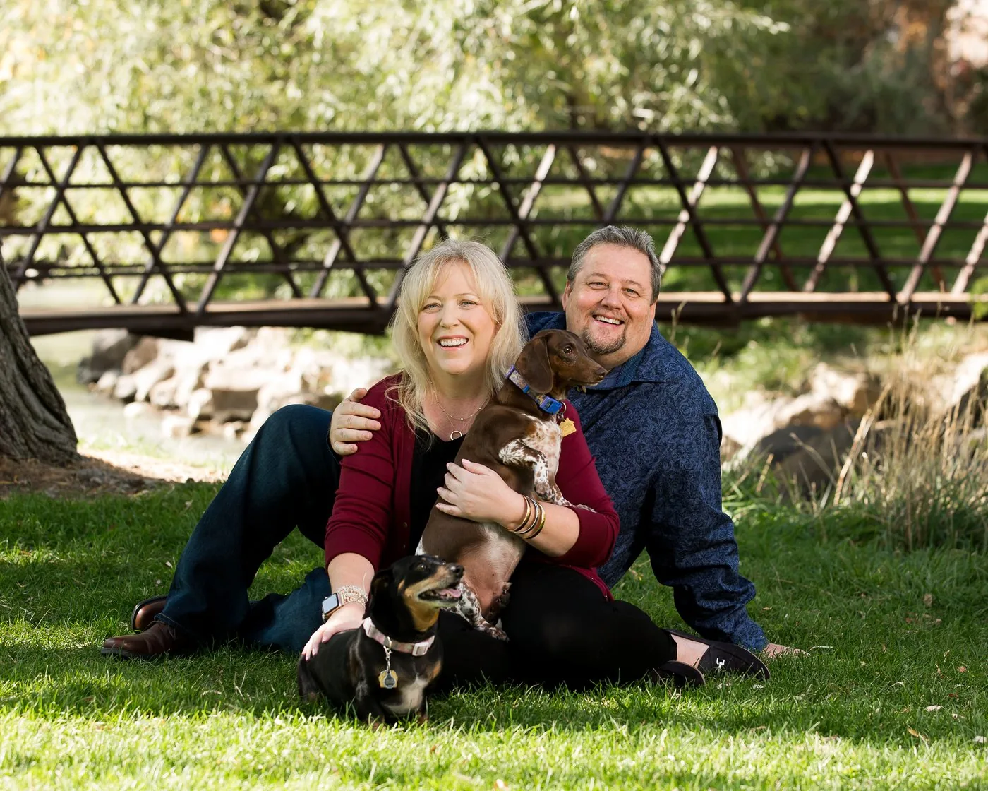 Mark, Wendy, Mollie, and Hershie together in a park